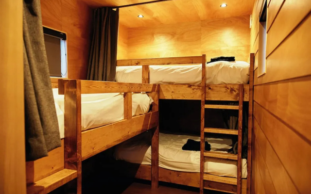 Ageki Base Hotel – Guest Rooms – Inabe
