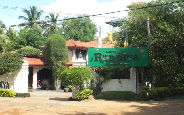 Hotel Randiya