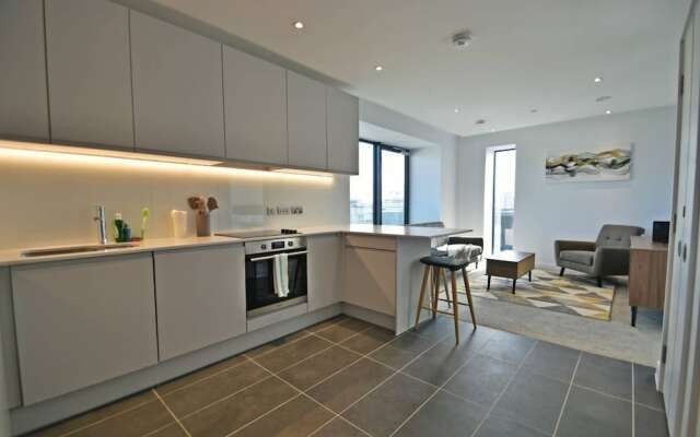 Modern 2 Bedroom Apartment in Green Gate