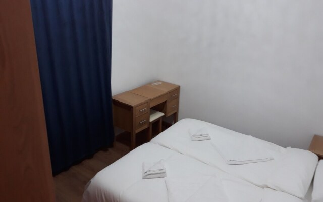 Parvis de Saint Gilles Apartments (Peymans)
