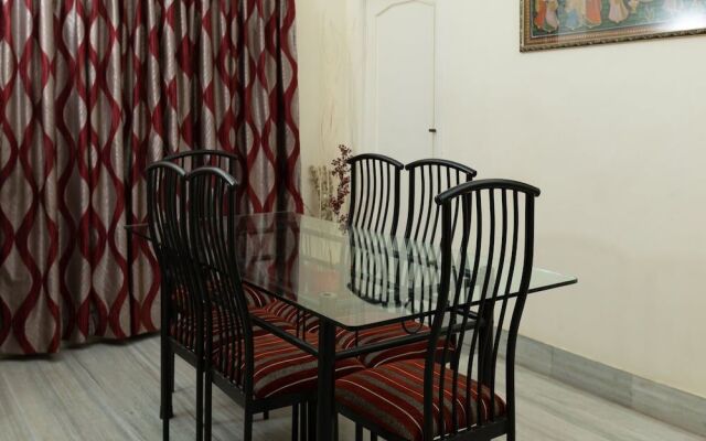 OYO 16836 Royal Home Stay