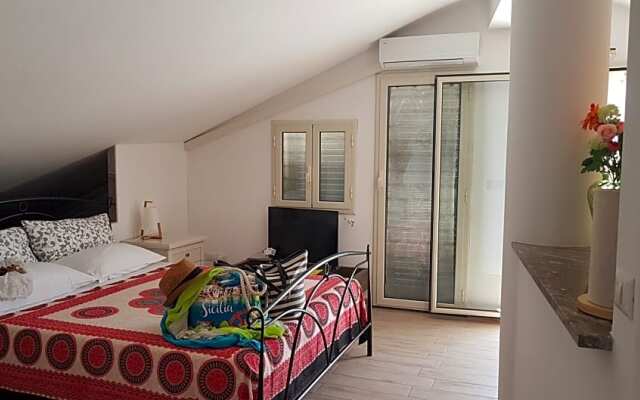 La Porta Dell'alcantara