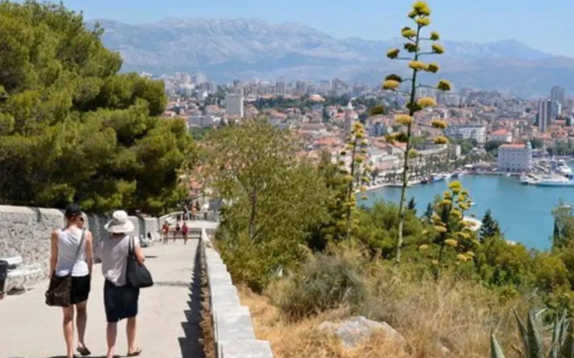 Joy4You Apt near Beach and Center