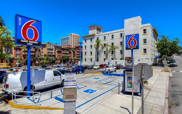 Motel 6 San Diego, CA - Downtown