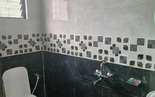 Fabhotel Mantra Inn