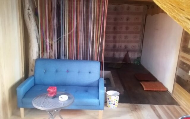 Asian Guesthouse Border - Hostel