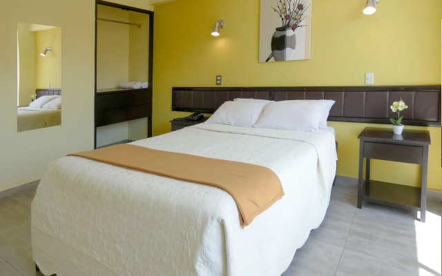 Hotel Plaza by DOT Light