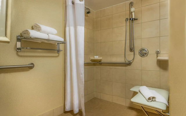 Hilton Garden Inn Bethesda Downtown