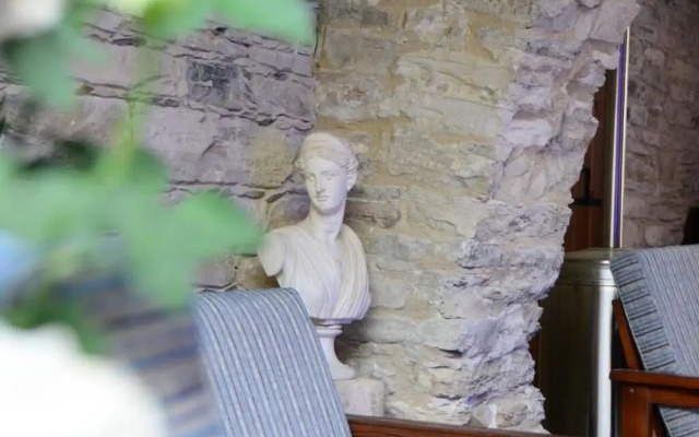 Lazaros Stonehouse