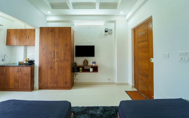 Wandr Taurus - Sarjapur, Vaishnavi Tech Park, Manipal Hospital