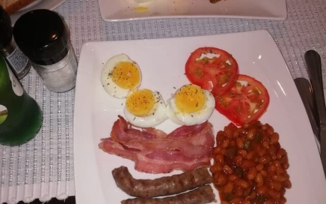 Fairview Bed And Breakfast - Double Bedroom 5