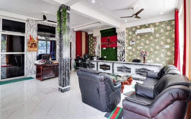 OYO 45399 Hotel Legacy Rbl