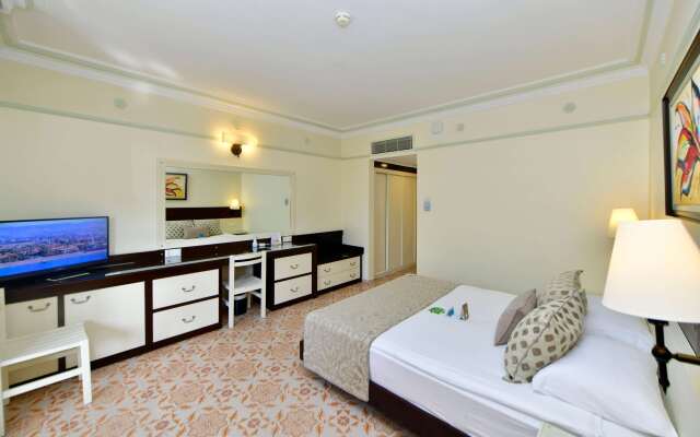 Ali Bey Club & Park