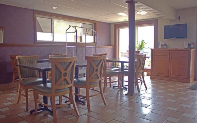 Americas Best Value Inn - Cameron