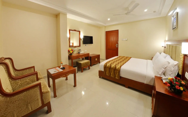 Metro Grand Hotel