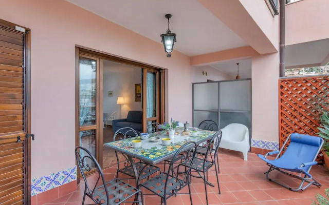 Fontana Vecchia Experience - Parking and Seaview