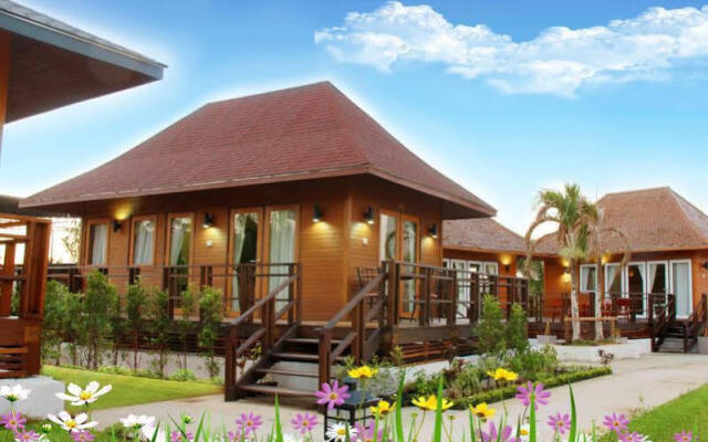 Golok Golf Club and Resort