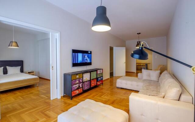 Olala Kolonaki Chic Spacious 3br Flat W Balcony