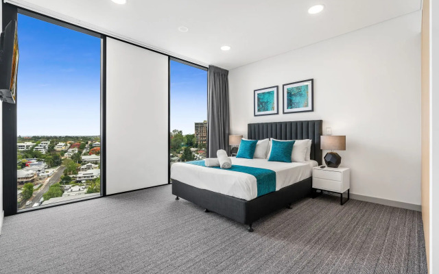 Essence Suites Taringa