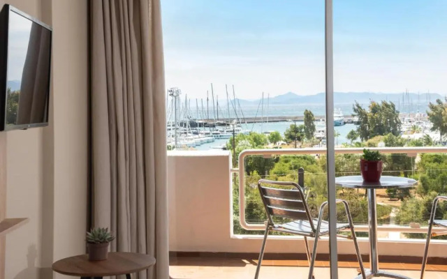 Marina Alimos Hotel Apartments