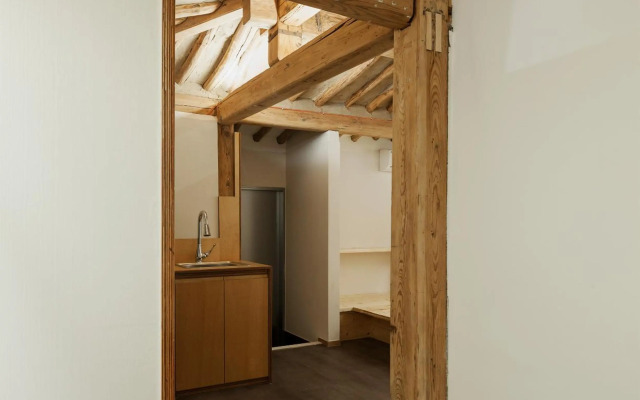 Hanok Residence Hotel Side