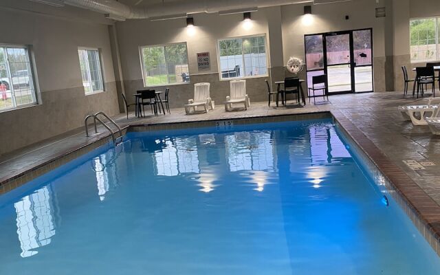Comfort Inn & Suites