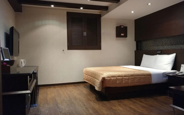 Incheon Airport Hotel June