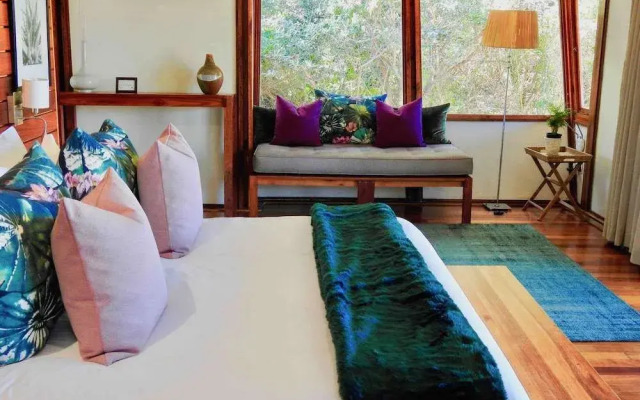 Makakatana Bay Lodge