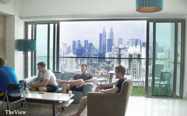 KL Skyline Hostel & Rooftop Infinity Sky Pool