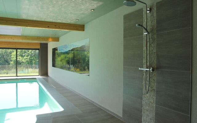 Modern Villa with Indoor Pool & Hot Tub in Malmedy