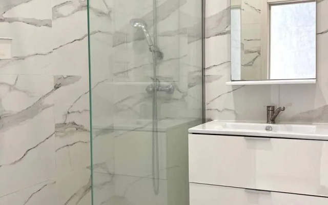 Апартаменты на улице Немировича-Данченко, 156