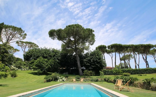 Villa Near Rome With Pool and Stunning Views