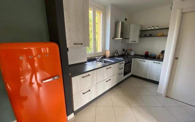 Casa Bellagio Beach: Pool, 100m Lake & near City