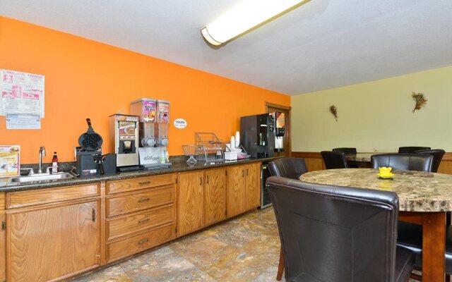 Scottish Inn & Suites