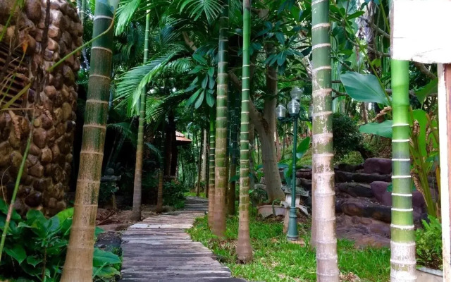 Phu Pha Nam Resort & Spa