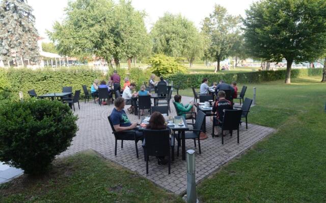 Strandhotel Faak