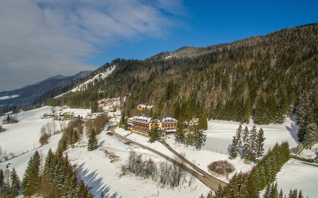 Alpenhof Hotel