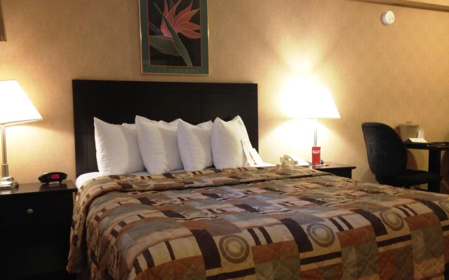 Woodstock Inn and Suites