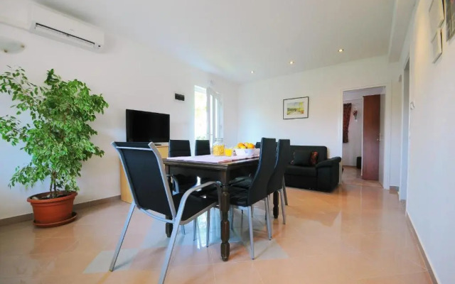 Guesthouse Adriana Cottages