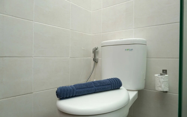 2Br Seaview Condominium Green Bay Pluit Apartment