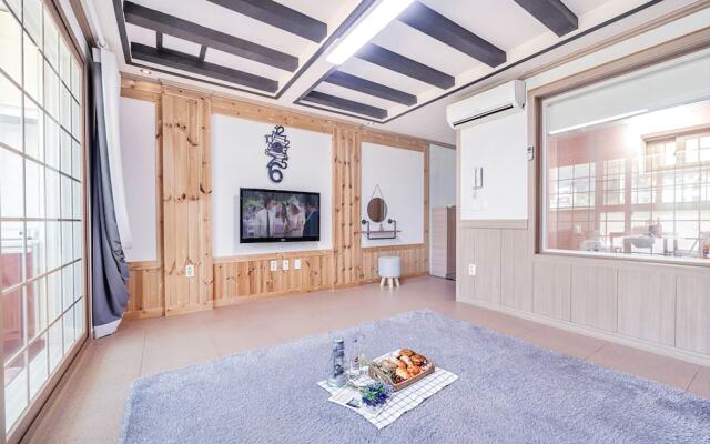 Geojedo Whirlpool Pension (pets friendly)