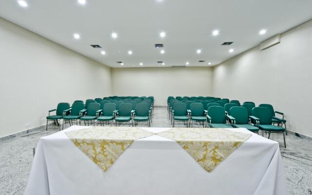 Hotel Golden Park Curitiba by Nacional Inn