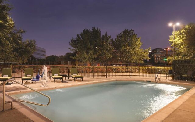 Pace Hotel Addison