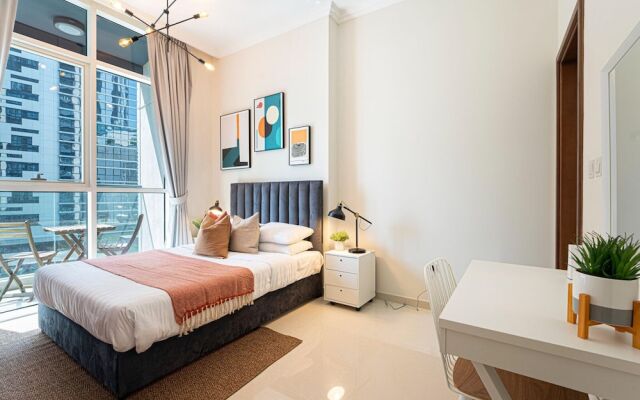 Apartment in Downtown Dubai Near Burj Khalifa