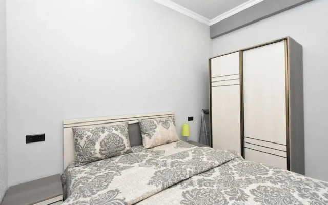 Apartment in Teryan street