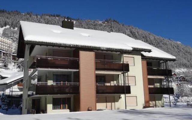 Apartment Blumenweg 8