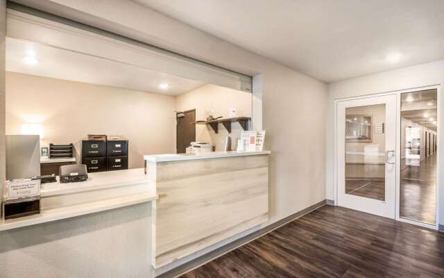 WoodSpring Suites Bradenton