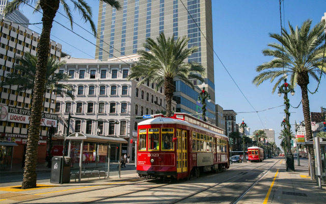 Wyndham Garden Hotel Baronne Plaza