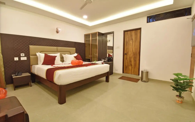A K G Hotel