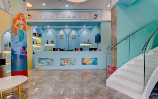 Andersen Theme Apartment